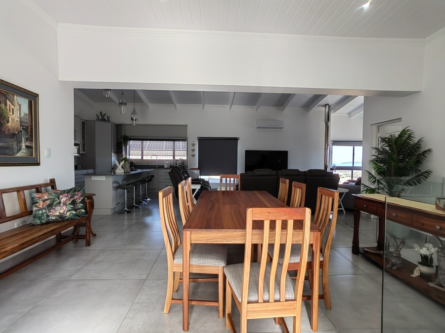 4 Bedroom Property for Sale in Monte Christo Western Cape